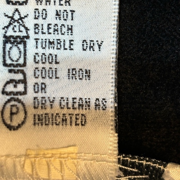 SILX by August Silk Tunic Size L - Picture 7 of 7